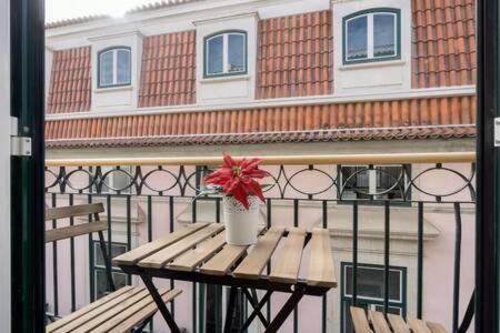 Old Town Chiado Balcony Aircon By Ld Apartments Lisbona Esterno foto